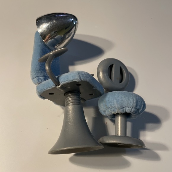 Bratz Stylin' Salon n Spa Replacement Adjustable Chairs - Picture 4 of 5